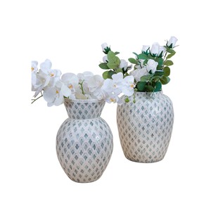 Jarrón de Mesa Premium de Madreperla, Mosaico de Conchas Hecho a Mano para Decoración de Interiores de Lujo - Product Image 2