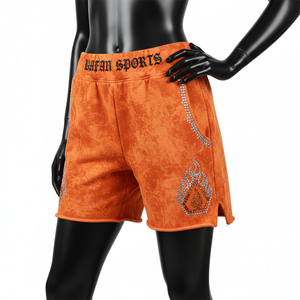 Shorts de Mujer en Felpa de Algodón y Poliéster con Lavado Ácido, 320 GSM, Color Marrón Camel Premium, Estilo Urbano, Logotipo con Transferencia Térmica de Pedrería - Product Image 5