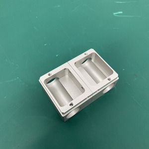 Fabricant vietnamien de pièces usinées CNC en aluminium, usinage de haute précision sur mesure, fournisseur OEM ODM pour l'exportation - Product Image 5