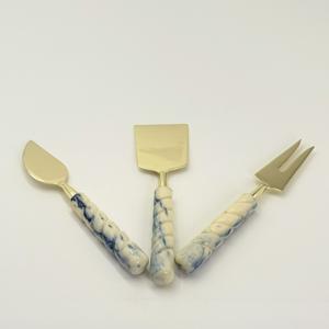 Juego de 3 Utensilios para Queso de Acero Inoxidable Personalizables con Mango de Resina, Vajilla Dorada Pulida, Artículos de Cocina a Bajo Precio - Product Image 3