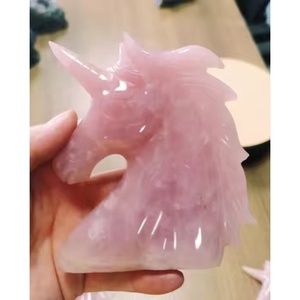 Cuarzo Rosa natural tallado a mano Unicornio Cristal Artesanía Piedras semipreciosas Curación Decoración del hogar Estatuilla - Product Image 1