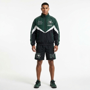 Ensemble survêtement coupe-vent personnalisé (veste et short) – Fournisseur OEM/ODM de vêtements de sport, de tenues d'équipe et d'entraînement sous marque privée - Product Image 1