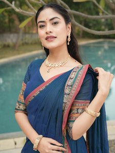 Ensemble élégant de lehenga choli en coton Chanderi avec dupatta tissé à la main et bordure traditionnelle – Tenue festive et ethnique - Product Image 5