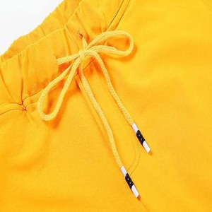Shorts en coton et polyester pour homme, couleur unie jaune, avec cordon de serrage, taille élastique, shorts décontractés en tricot - Product Image 4
