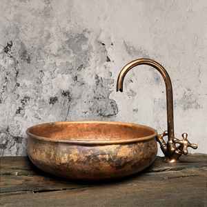 Évier de cuisine rustique en cuivre sur mesure, fait main, à cuve unique, à poser sur comptoir, avec tablier, décoration artisanale - Product Image 4