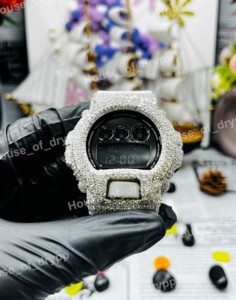 Reloj Digital de Lujo con Diamantes Moissanite, Estilo Hip Hop, Caja Redonda, Diseño de Alta Gama - Product Image 1
