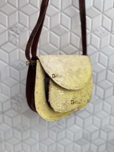 Bolso de Mano Ligero de Cuero Metálico para Mujer, Diseño Artesanal, Estilo Bohemio Gitano, Cuero Auténtico, Vintage, Hecho a Mano, para Uso Diario - Product Image 2