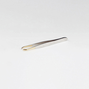 Pince à épiler de haute qualité en acier inoxydable de grade A+, écologique, légère et durable, avec logo personnalisé, fabriquée au Pakistan - Product Image 5