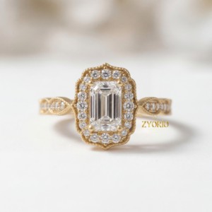Bague de fiançailles vintage en or 18 carats avec diamant de laboratoire taille émeraude, halo et milgrain, bague de mariée antique pour femme - Product Image 6