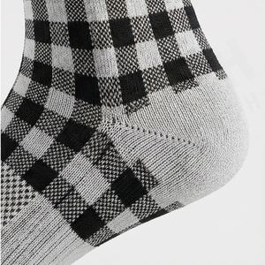 ถุงเท้าฟุตบอลสโมสรแบบกำหนดเอง ยาวเหนือเข่า ป้องกันการลื่น สำหรับผู้ชาย ทีมกีฬา ฝึกซ้อม ระบายอากาศได้ดี กระชับพอดี ปรับแต่งได้ - Product Image 6