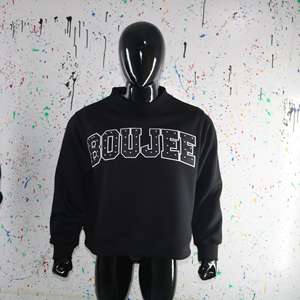 Sudadera BOUJEE BLACK con cuello alto, 100% NEGRO, con apliques bordados, cuello ancho, hilos finos. - Product Image 5