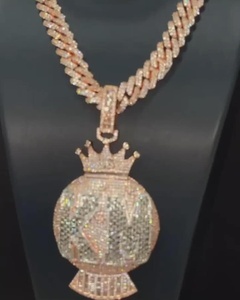 Colgante Medallón Hip Hop de Cadena Cubana Bicolor, Chapado en Plata 925, con Incrustaciones de Circonitas, Personalizable con Nombre y Letra, con Colgante de Corona Personalizado, Para Regalo - Product Image 6