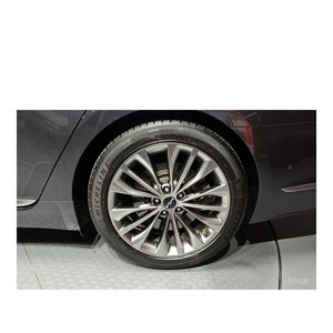 Kia K9 3.3 T-GDI AWD 2022 con Asientos de Cuero, Caja de Cambios Automática, Volante a la Izquierda - 60,928 km - Product Image 5