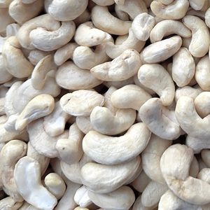Hot Sale Cheap Rate Raw Cashew <b>Nuts</b> Cashew <b>Nuts</b> WW180, WW240, WW320, LP, WS Cashew <b>Nuts</b> Wholesale Customized Cutting Size - Product Image 1