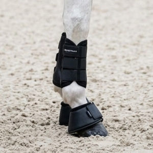 Ensemble complet de tapis de selle matelassé en similicuir noir de luxe pour dressage et saut d'obstacles, avec brosses et protège-encoches pour chevaux - Product Image 3