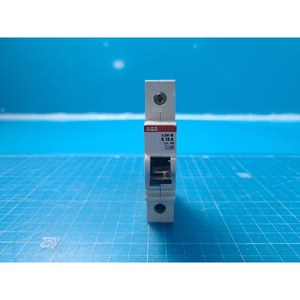 Disjoncteur unipolaire ABB S281W S281W K10A d'occasion – Pièces d'équipement semi-conducteur de la série Legacy - Product Image 2