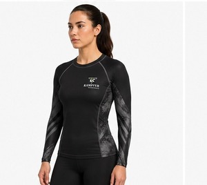 Camiseta de Protección Solar Premium para Mujer, Hecha con Tela Elástica Suave, de Secado Rápido, Cómoda y Flexible para Natación y Surf - Product Image 3