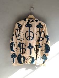 Chaqueta de Algodón con Bordado Floral Color Mostaza para Mujer, Estilo Bohemio Prairie Chic, Cuello Camisero, REGALO PARA ELLA - Product Image 1