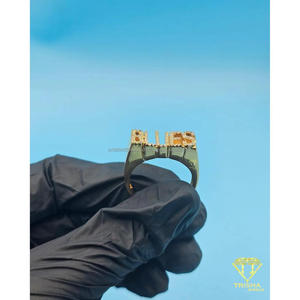 Anillo de Plata de Ley 925 con Moissanita y Diamantes, Letra BLUES, Tono Dorado, Joyería de Alta Gama para Compradores Mayoristas - Product Image 4