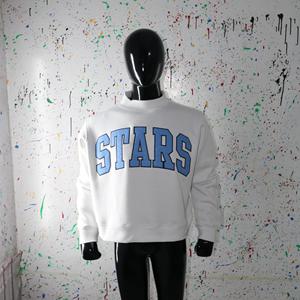 Sudadera STARS ASH GREY con cuello alto, 100% azul, con apliques bordados, cuello ancho, hilos finos - Product Image 5