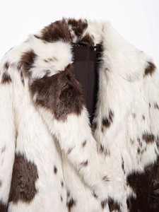 Abrigo largo de piel sintética de zorro para mujer, con estampado de vaca, de lujo, cálido, de felpa, para otoño e invierno, con acabado lavado a la moda - Product Image 4