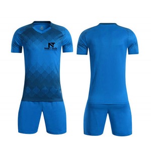 Vêtements de sport confortables pour hommes, uniforme de football 100% polyester, uniforme de football sur mesure pour hommes - Product Image 5