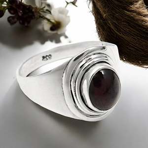 Hot Selling 925 Sterling Silver <b>Ring</b> Comes With Oval Cut <b>Garnet</b> Gemstone Beautiful Engagement Party Jewelry In Bohemian Style - Product Image 1