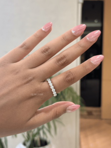 Anillo de media eternidad festoneado con diamantes redondos radiantes cultivados en laboratorio, 1.30 quilates VVS VS EF, oro macizo de 14 quilates, colección de joyería nupcial - Product Image 1