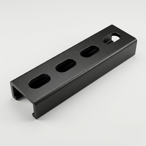 Riel de Acero en U Negro con Orificios Ovalados para Montaje de Cercas/Postes de Señalización, Compatible con Motores, Bombas y PLC - Product Image 2