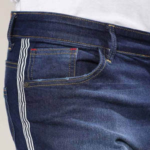Shorts en jean décontractés pour homme, taille mi-haute, coupe droite, délavés, en tissu durable, prêts pour l'extérieur - Product Image 6