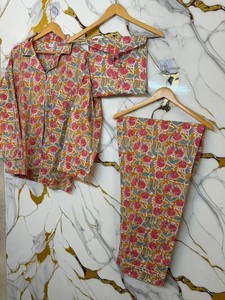 Indian Cotton Pajama Set: Floral Print Women's <b>PJs</b> - Product Image 2