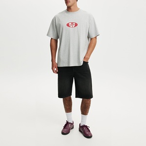 เสื้อยืดคอกลมแขนสั้นทรงปกติสำหรับผู้ชายไซส์ใหญ่ ผ้าฝ้าย 100% ปรับแต่งได้ สวมใส่สบาย พิมพ์ลายโลโก้ด้านหน้า - Product Image 6