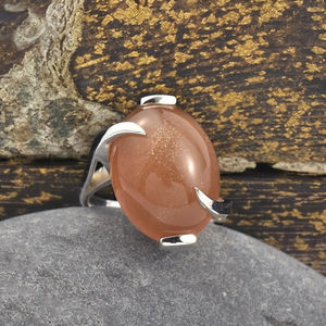 Anillos artesanales de piedra lunar de melocotón para mujer, anillos de piedra de moda con forma ovalada, joyería bohemia de plata de ley de la India - Product Image 2