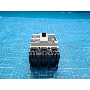 Module d'interface de contrôle RF MKS HPS Series Pneumatic Angle Valve 1075326, utilisé comme pièce détachée pour équipement semi-conducteur d'époque - Product Image 6