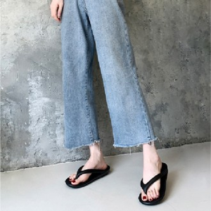 Infradito leggere Unisex di prima qualità per pantofole Look da spiaggia - Product Image 1