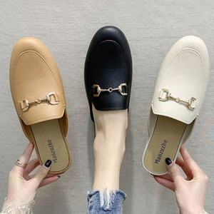 Stivali corti a punta tonda pantofole SD059 scarpe in gelatina stagione delle piogge zoccoli e muli per Comfort e stile - Product Image 1