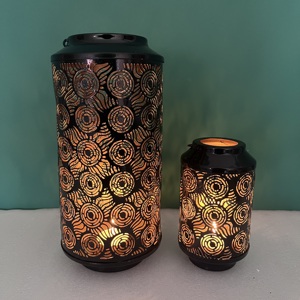Juego de 2 Faroles Votivos Marroquíes Decorativos de Hierro de Diseño Artesanal con Acabado Negro Modelo L650 AB - Product Image 1