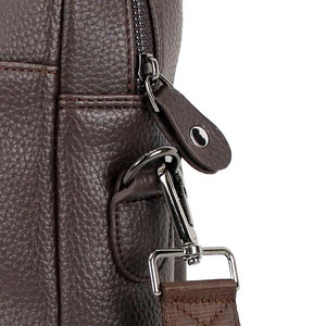 Sacs à ordinateur portables en cuir pour femmes, élégants et tendance, à motif uni, en vente - Product Image 6