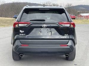 RAV 4 XLE SUV compact d'occasion 2022 - Product Image 4