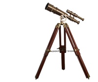 Télescope en laiton finition antique sur trépied en bois réglable décor de sol nautique cadeau maritime personnalisé pour l'affichage à la maison