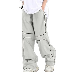 Pantalon cargo décontracté pour homme de haute qualité, personnalisé, pour l'extérieur, en tissu ripstop imperméable, léger, réfléchissant, coupe droite et plate. - Product Image 1