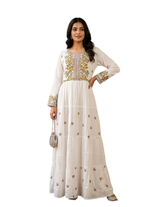 Robe Anarkali en coton blanc brodée, manches longues, à volants, longueur au sol, coupe ample, motif floral, vêtements ethniques indiens pour les fêtes - Product Image 1