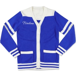 Suéter Cárdigan de Punto al por Mayor para Mujeres Universitarias, Azul y Blanco, Cuello en V, Estilo Universitario, OEM, Cárdigans de Alta Calidad al por Mayor - Product Image 6