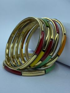 Ensemble de bracelets en laiton avec incrustations en résine, derniers accessoires de bijouterie pour femmes - Product Image 1
