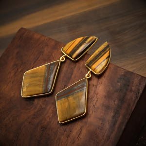 Pendientes Colgantes Hechos a Mano con Ojo de Tigre y Baño de Oro de 18k - Product Image 6