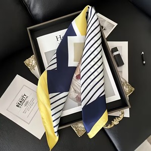 Bufandas de Seda 100% con Estampado Digital Personalizado OEM, Chales de Seda Cuadrados de Marca de Lujo - Product Image 3