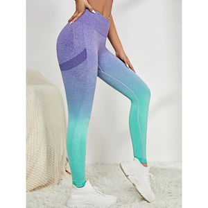 Leggings de sport à taille haute dégradés, longueur intégrale, tricotés, extensibles et respirants, pour le yoga et le fitness féminin, par Salamons - Product Image 4