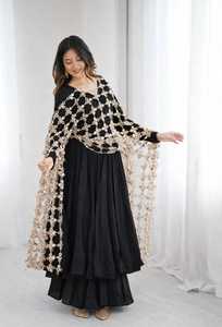 Robe Anarkali traditionnelle indienne et pakistanaise pour femmes, longueur au sol, avec dupatta en crochet beige, coton noir, coupe ample, tenue de mariage - Product Image 3