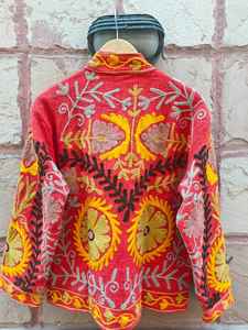 Chaqueta de terciopelo estilo sarong, chaqueta floral, chaqueta elegante de invierno para mujer, tela de terciopelo y algodón hecha a mano, estilo bohemio para mujer - Product Image 2