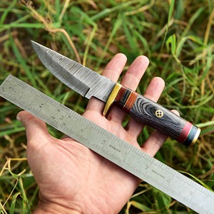 Couteau à dépecer Black Smith 1987, lame fixe en acier Damas de qualité industrielle, fabrication artisanale, 8 pouces, pointe tombante, manche en bois, étui en cuir - Product Image 6